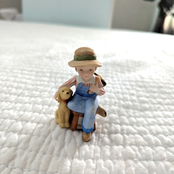 Vintage Holly Hobbie Figurine Collection – Set of 5 + Bonus Mini Cats - Picture 8 of 14